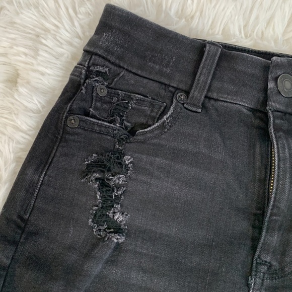 American Eagle Black Distressed Curvy High Rise Mini Denim Skirt - Picture 2 of 10